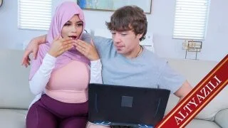 Türbanlı Arkadaşıma Porno İzlettim
